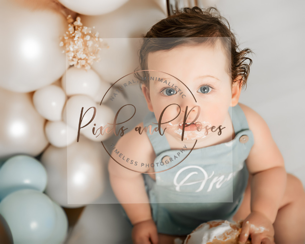 Wild One cake smash first birthday photoshoot in Derbyshire studio