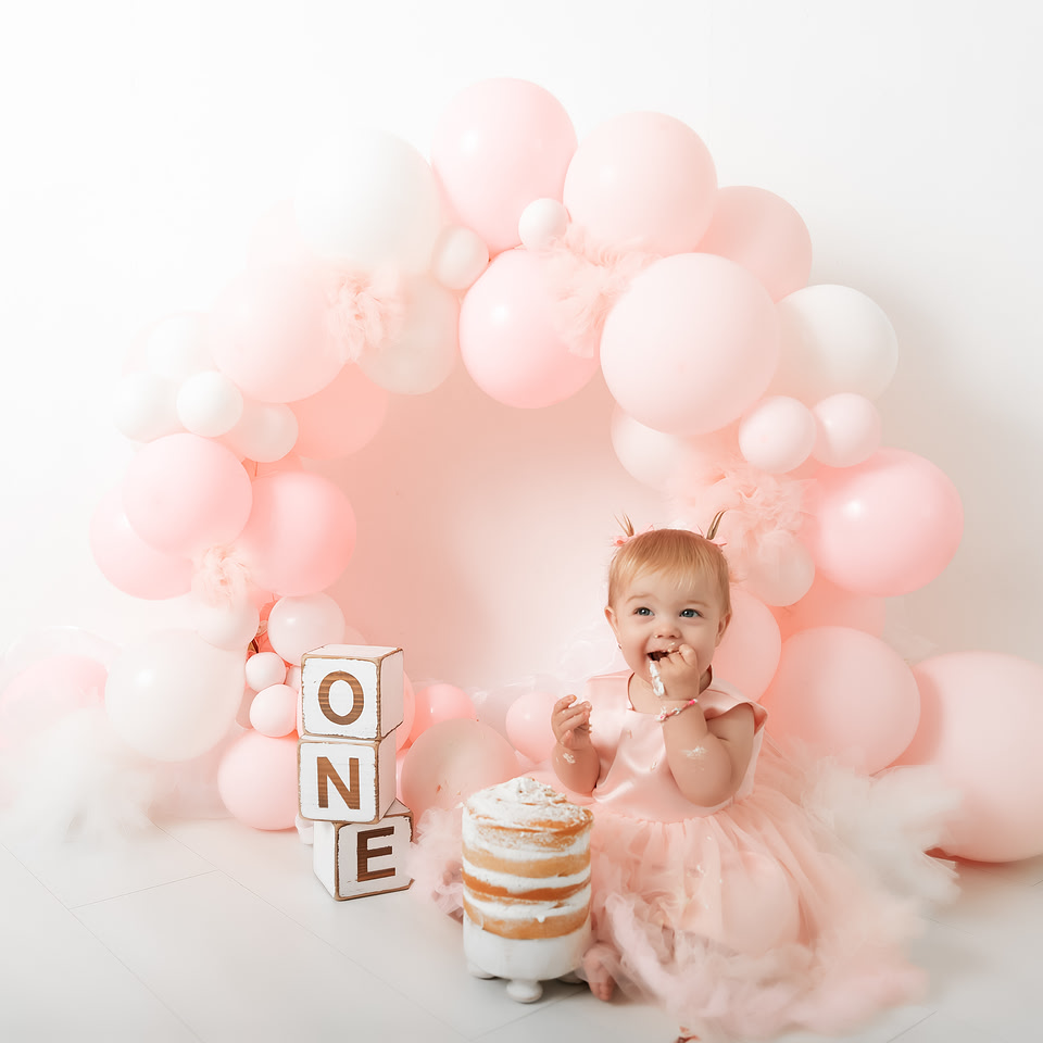 Ava's Cakesmash Photoshoot at Pixels and Poses Photography Studio, Ilkeston Derbyshire